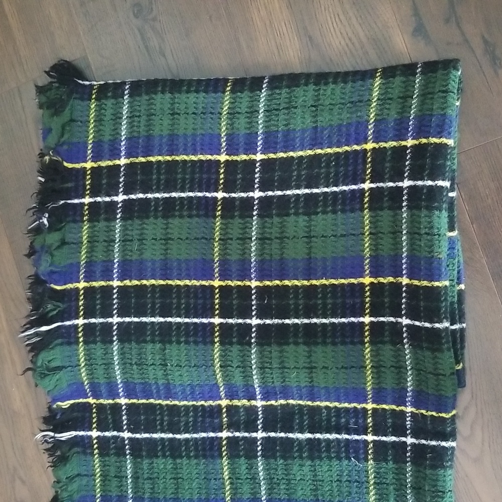 Vintage Northwest Company tartan plaid throw from the 1970s